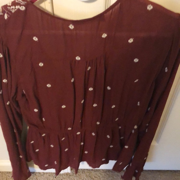 Floral top - Picture 2 of 3